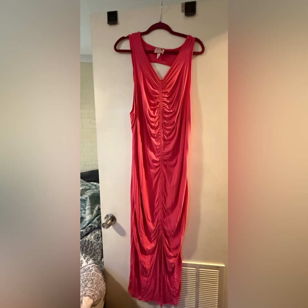 Elegant Pink Sleeveless Dress
